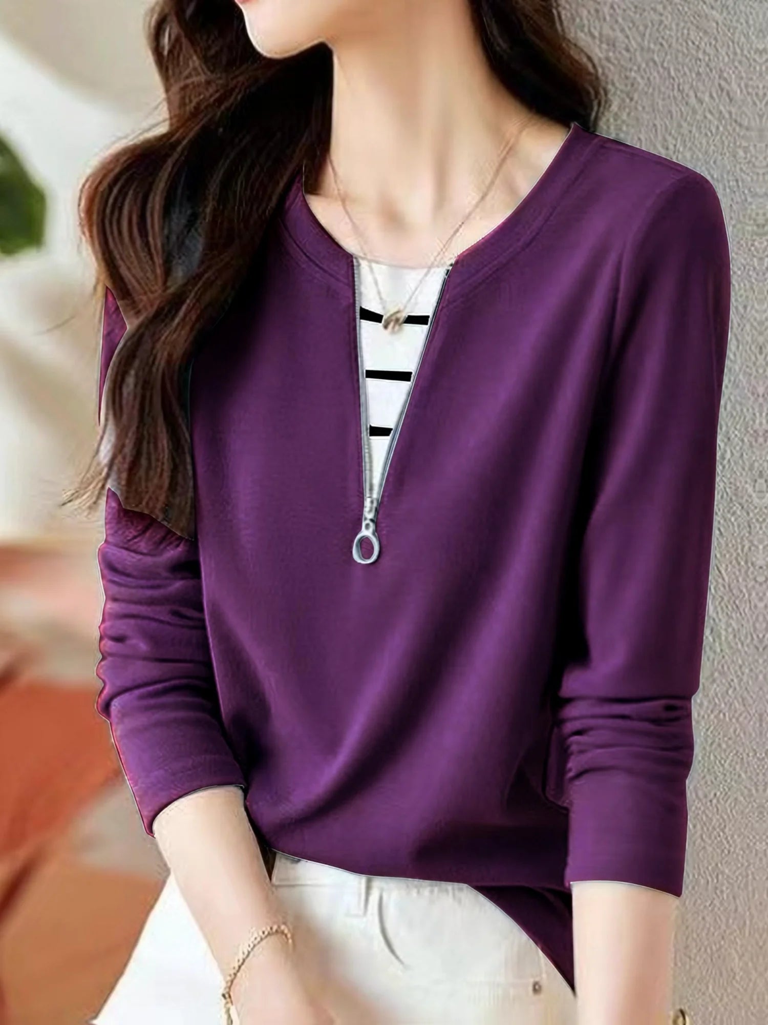 Elegant Women's Hooded T-Shirt - Long Sleeve, Semi-Sheer, Polyester & Elastane Blend, Machine Washable - Perfect for Spring/Fall