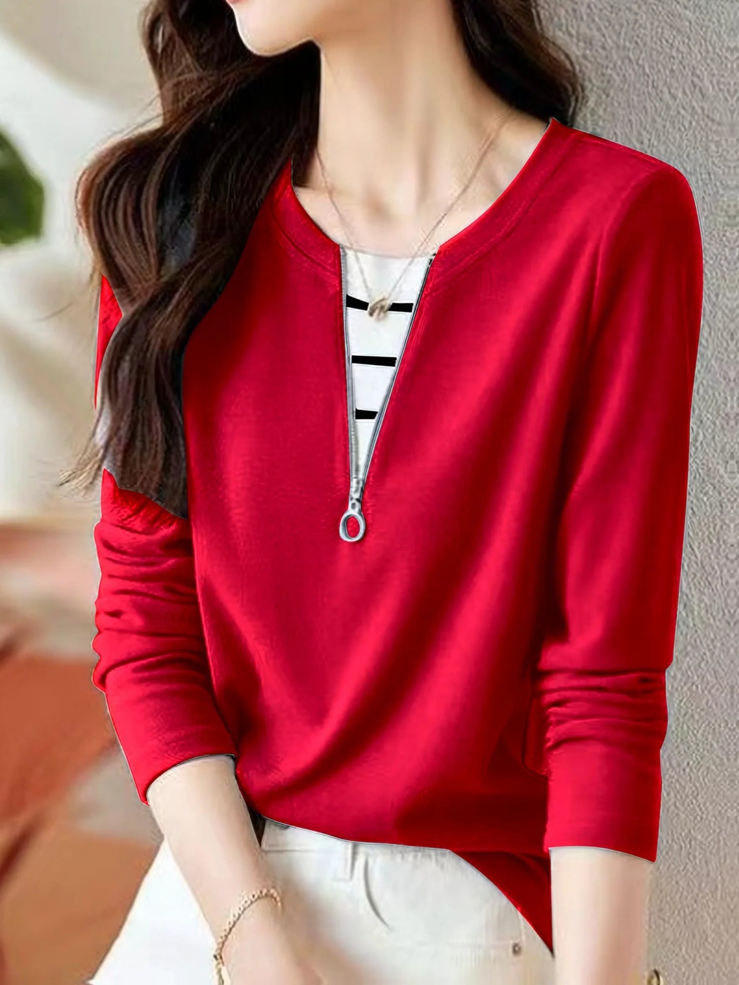 Elegant Women's Hooded T-Shirt - Long Sleeve, Semi-Sheer, Polyester & Elastane Blend, Machine Washable - Perfect for Spring/Fall